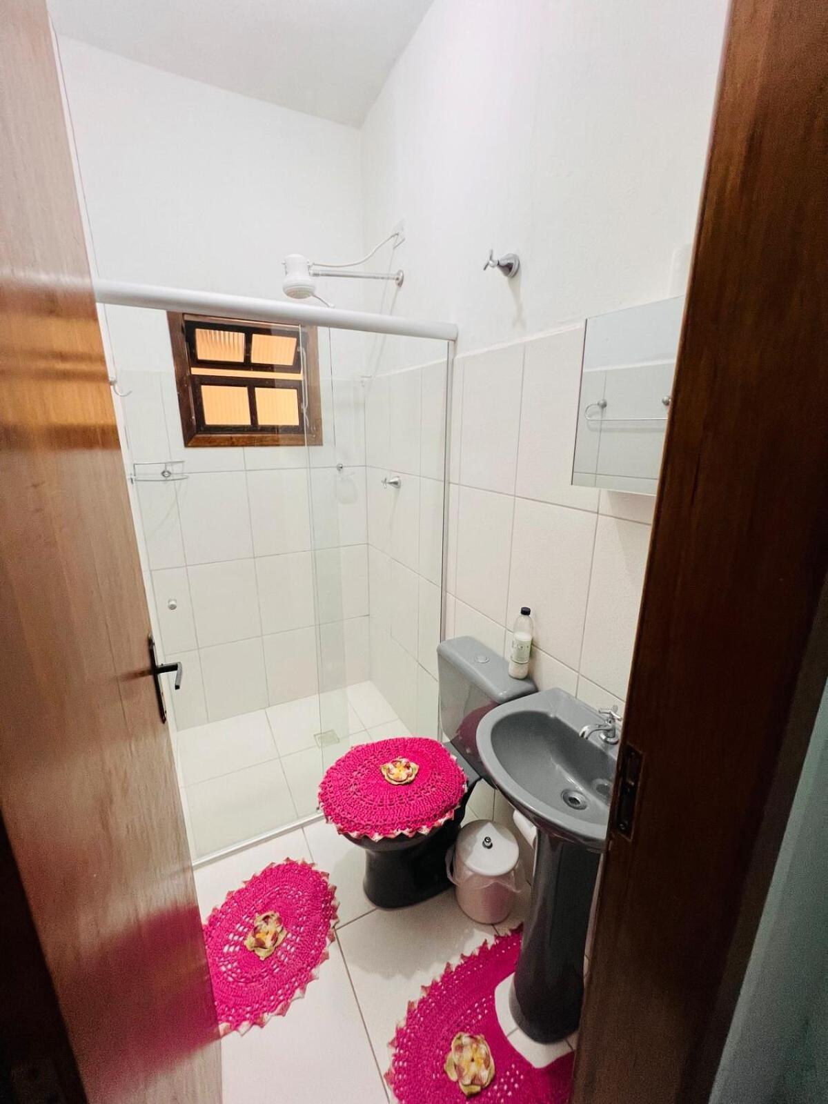 Casa Bauri Espacosa Com Churrasqueira E So 600m Da Pereque Acu *