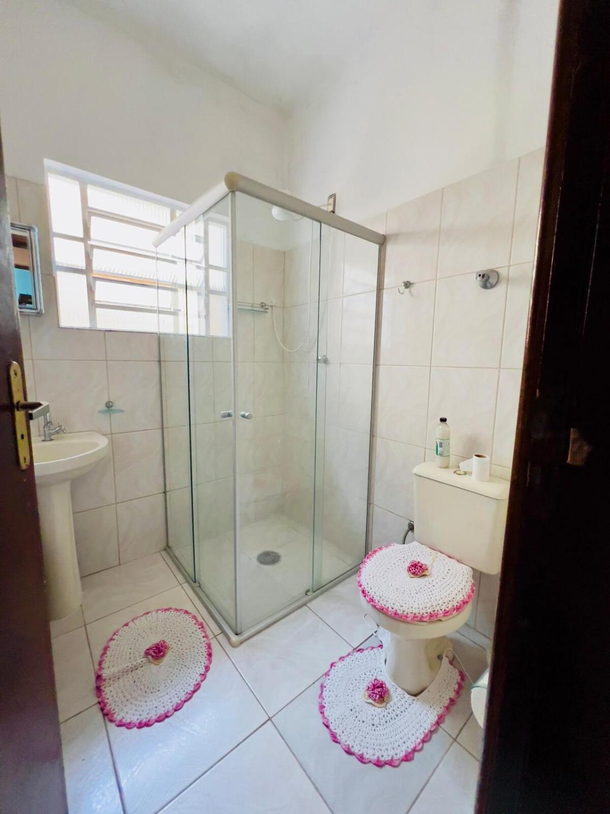 Casa de férias Casa Bauri Espacosa Com Churrasqueira E So 600m Da Pereque Acu *